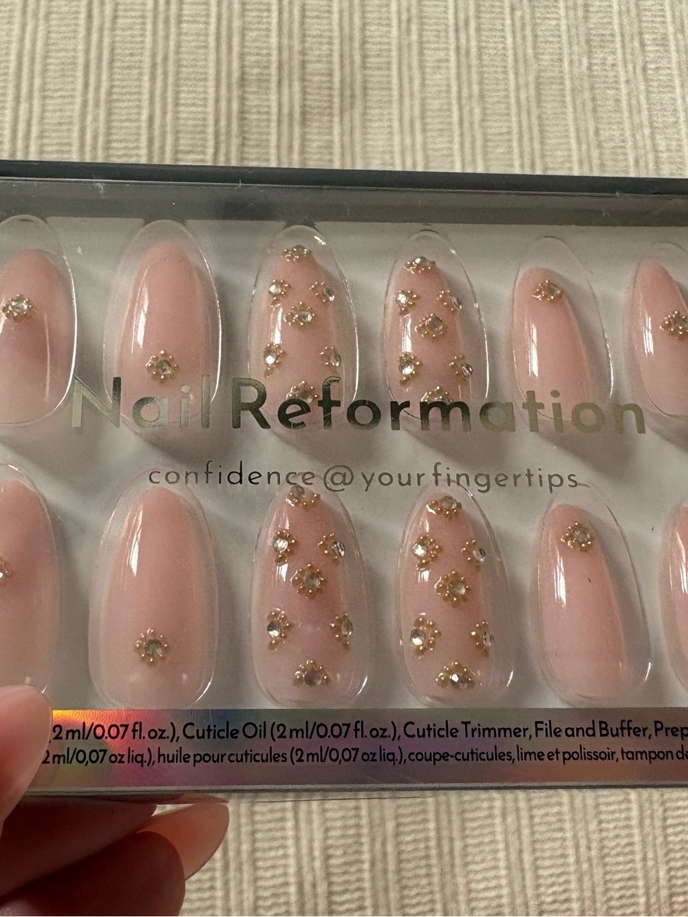 Nail Reformation Pink Press-On Nails with Gold Accents - Picture 4 of 6